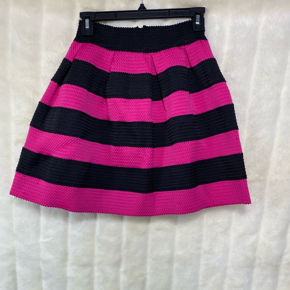 Beautiful shaping skirt!